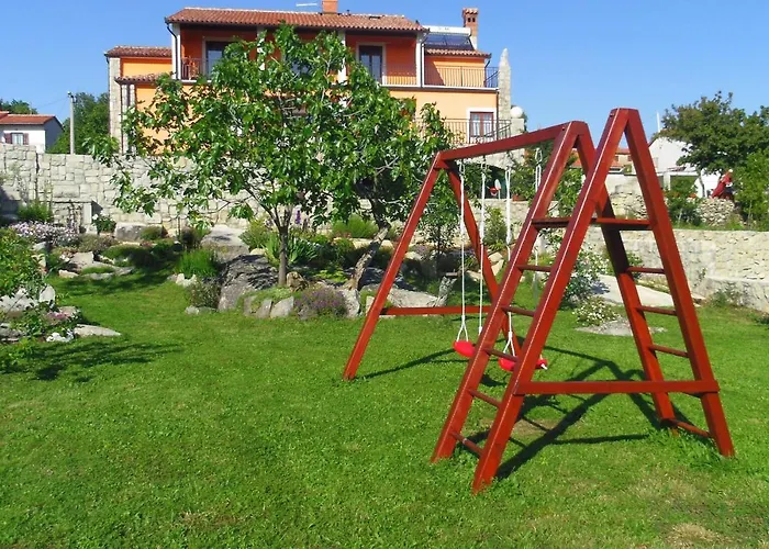 Casa vacanze Family Friendly House With A Parking Space Presika, - 12472 *