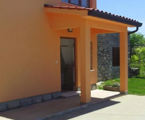 Casa vacanze Family Friendly House With A Parking Space Presika, - 12472 *